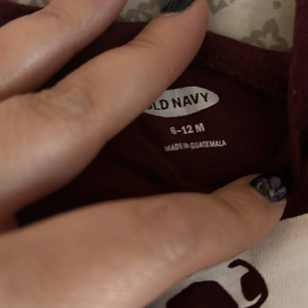 2 old Navy Long Sleeve Tees - 6-12 months - Picture 5 of 5